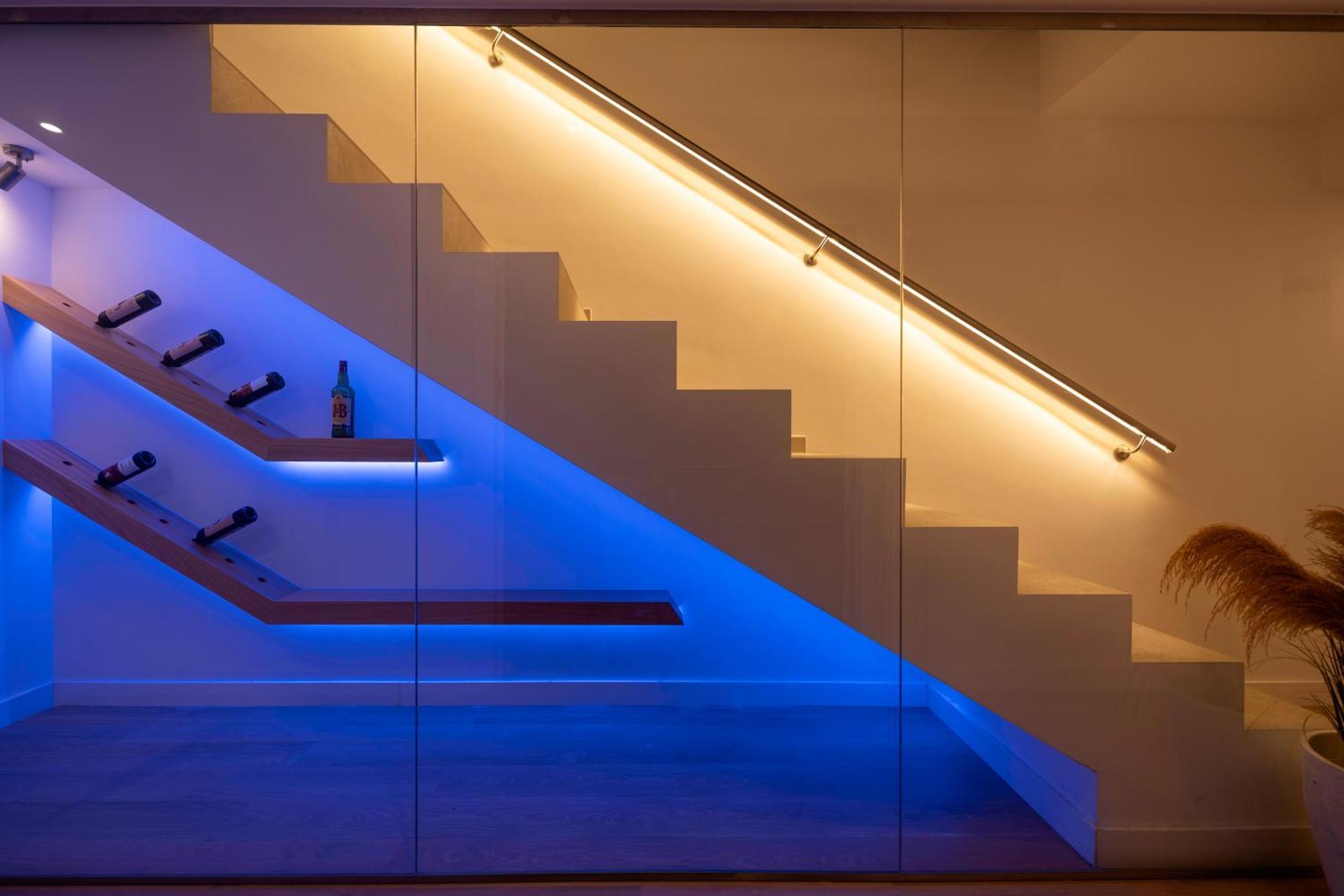 Villa Vacation I La Moderne, Sparkling Heated Pool, Private Gym, Cine Room, Arcade Machines *